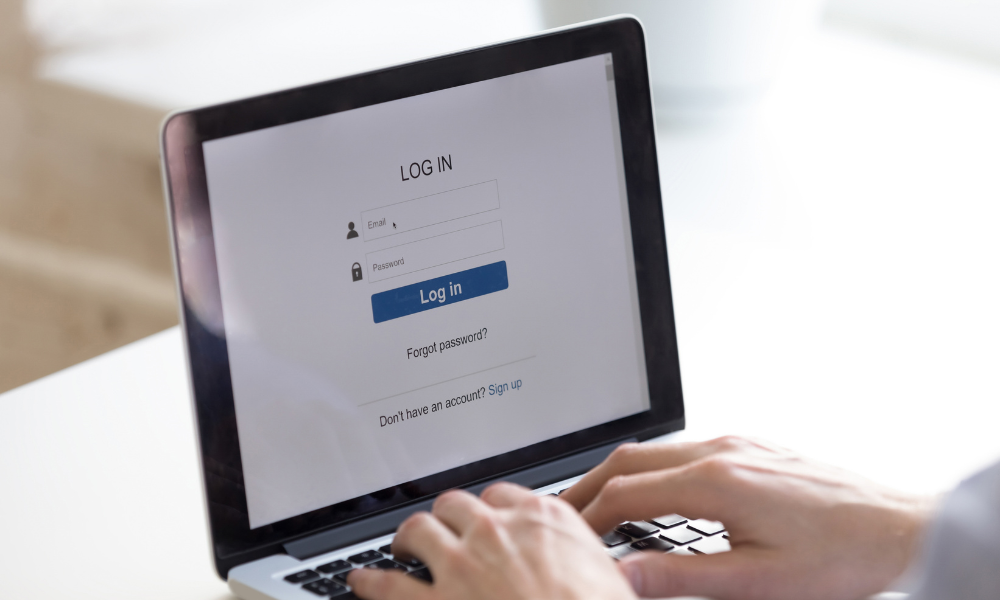 Login Maske auf Laptop